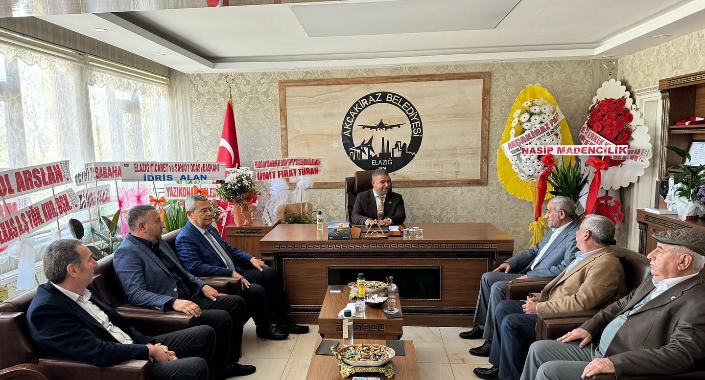 Yeniden Refah Partisi Elazig Il Baskani Ömer Ates ve beraberindeki heyet beldemize gelerek bizleri ziyaret etti.